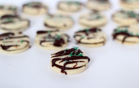 Chocolate-Peppermint Sandwiches