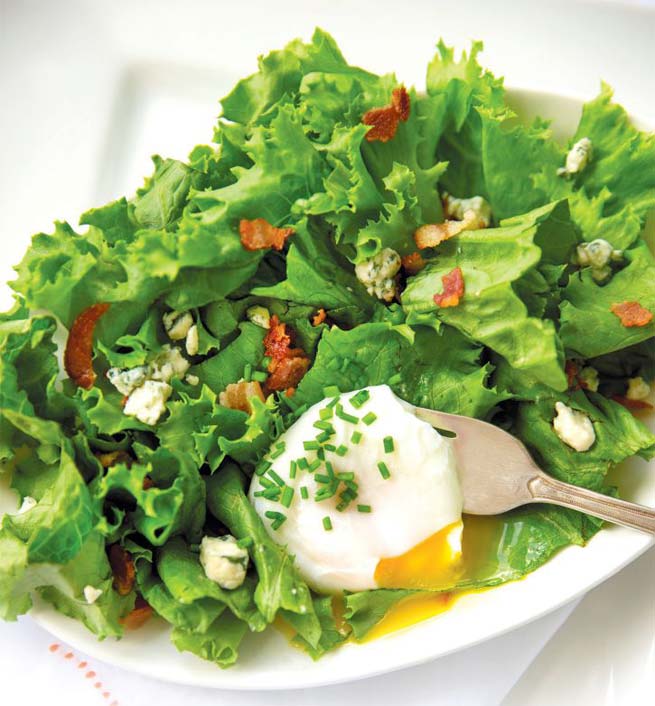 Poached egg salad