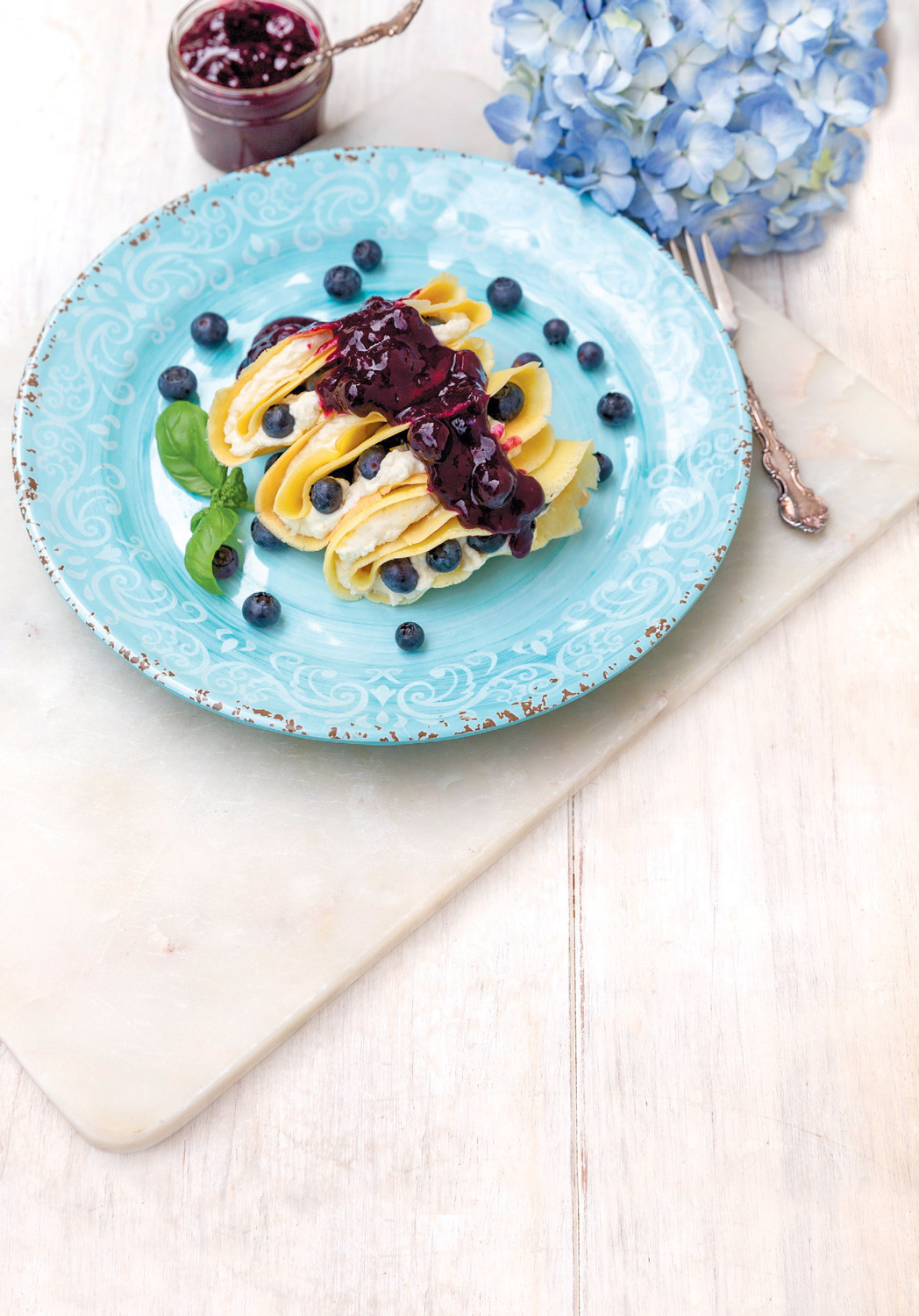 blueberry_basil_crepes_001.jpg